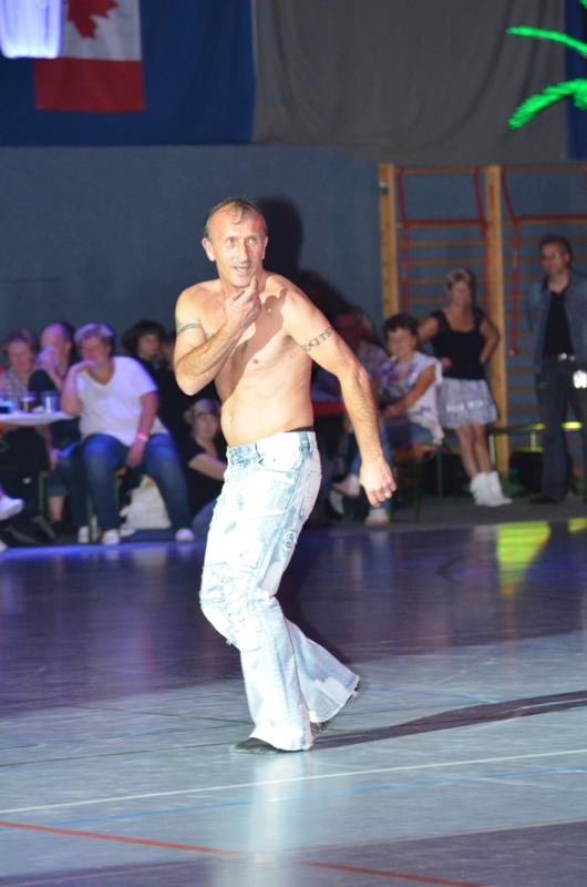 Who nick'd my shirt?